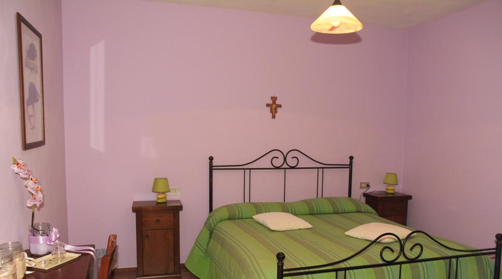 Hotel La Quiete Assisi Room photo